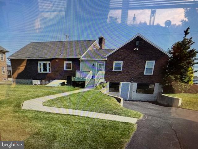 144 S Centre Avenue, Leesport