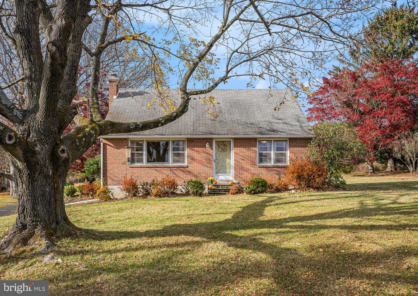 2390 Old Route 100, Barto