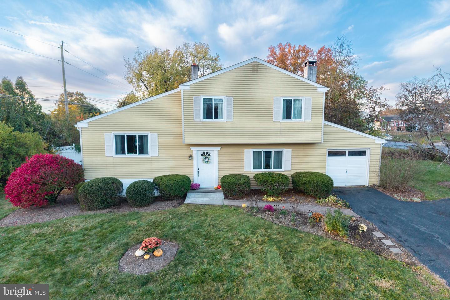 102 Russell Avenue, Douglassville