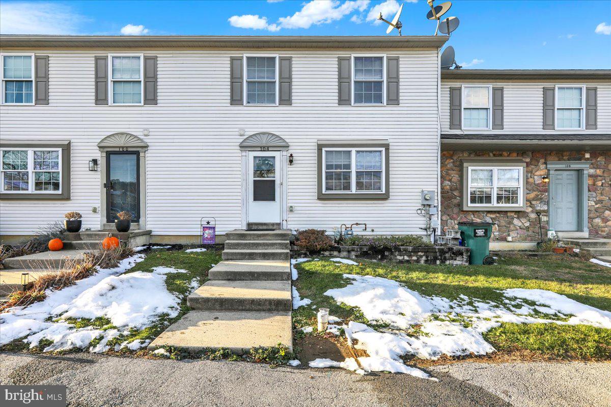 104 White Birch Lane, Blandon