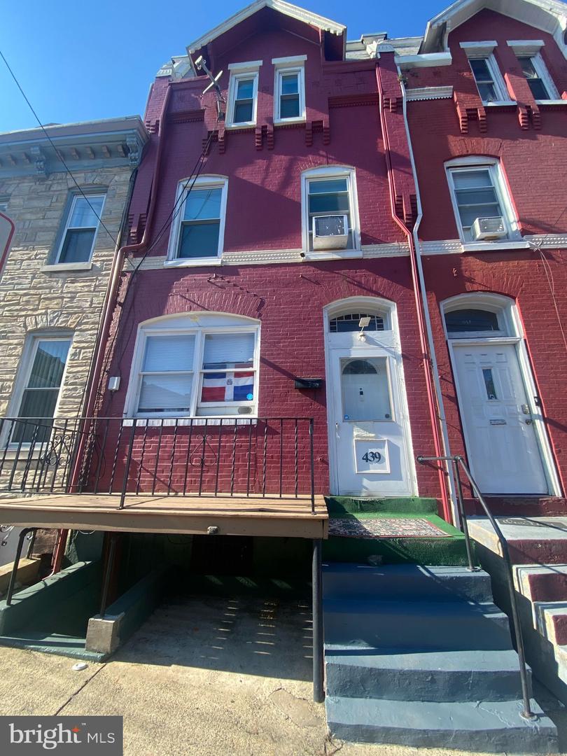 439 Buttonwood Street, Reading