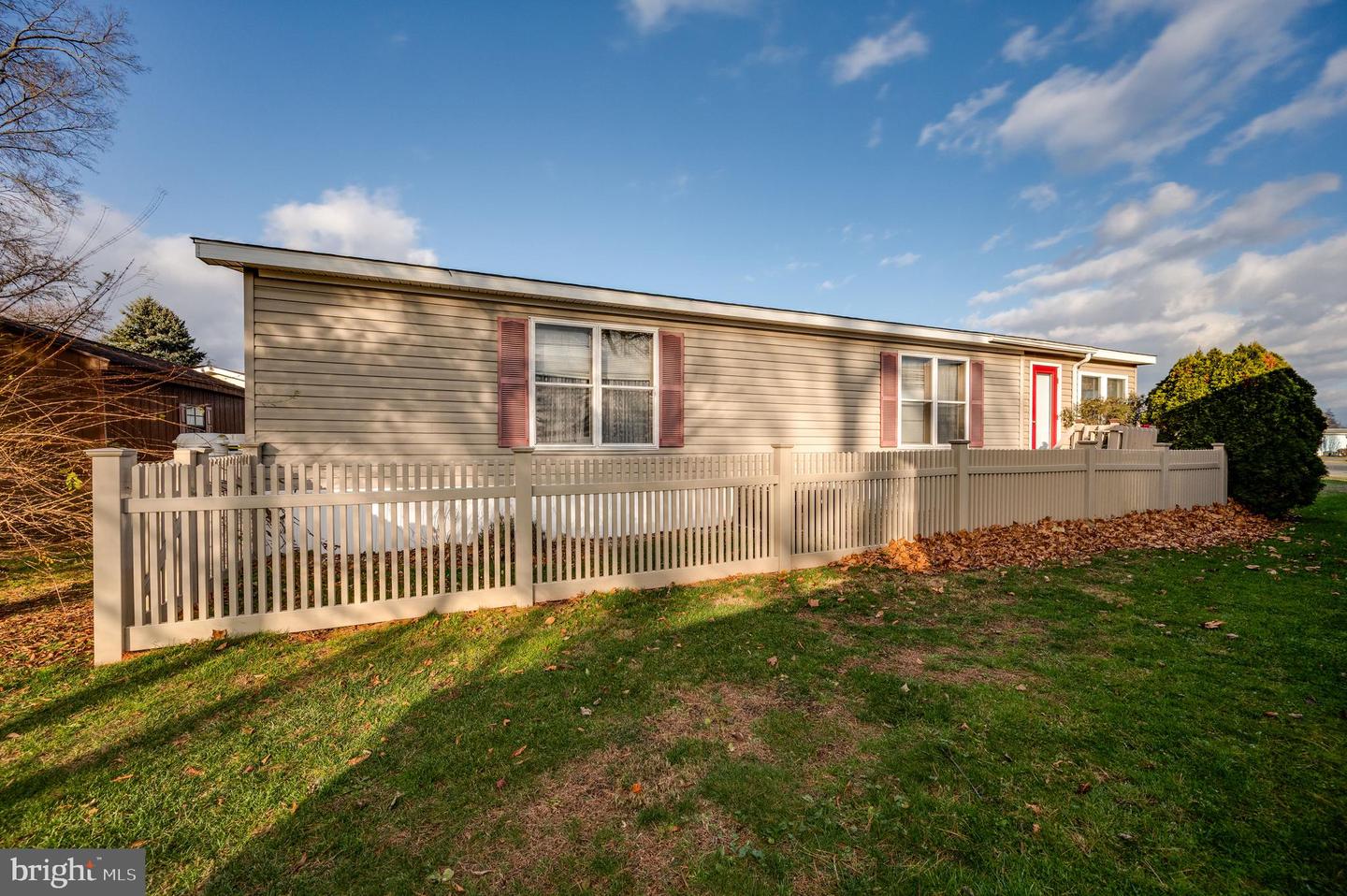 217 Knollwood Lane, Reading
