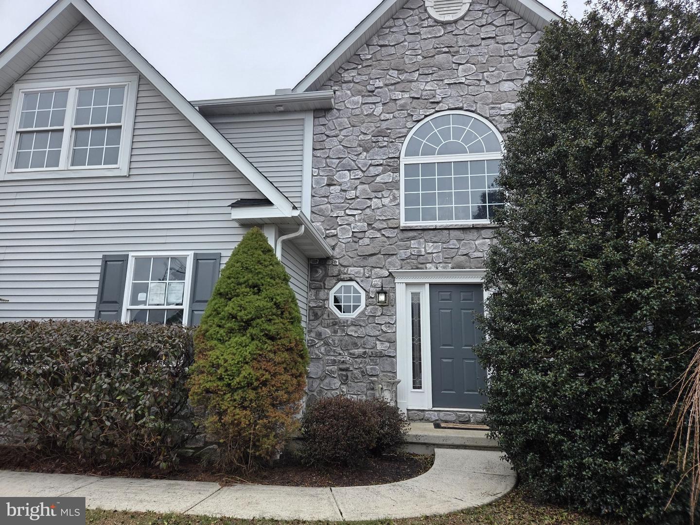 114 Farm View Court, Douglassville