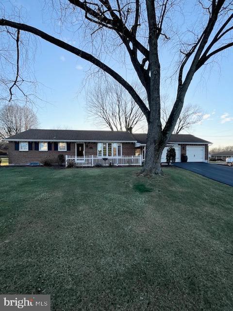 100 Main Street, Blandon