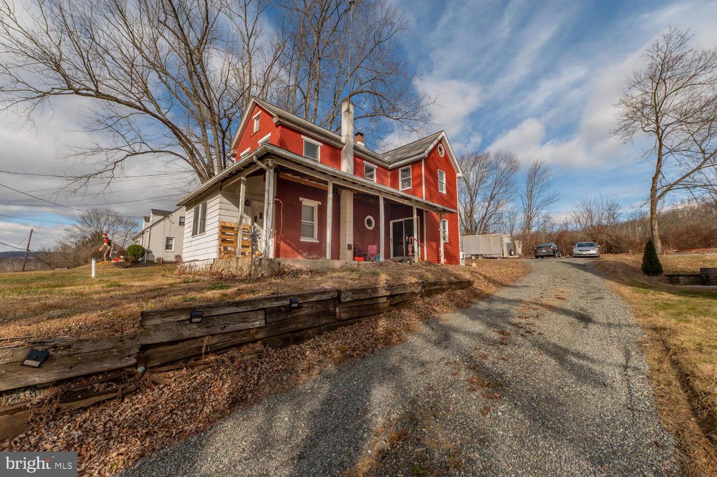 2039 Farmington Avenue, Pottstown