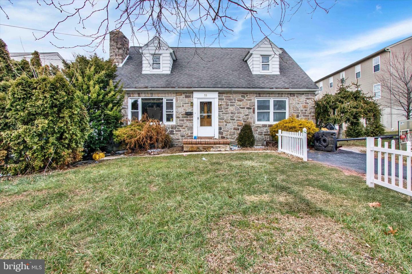 11 Monroe Street, Reading