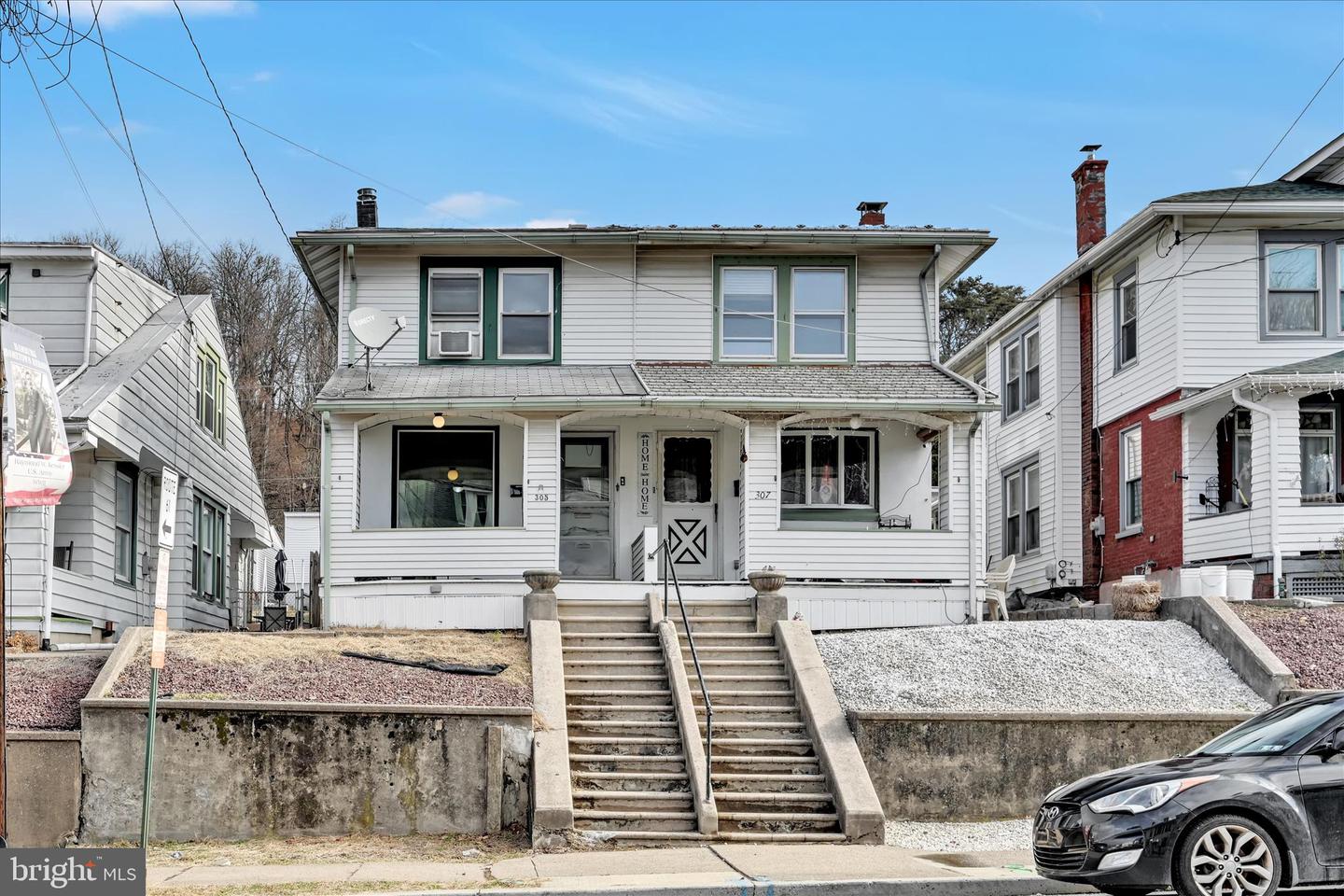 305 S 4th Street, Hamburg