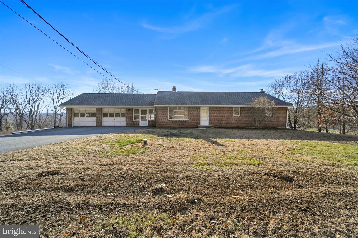 3137 E Galen Hall Road