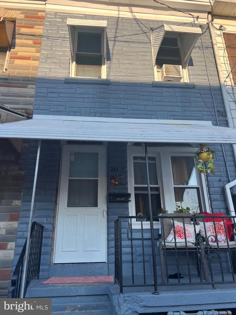 341 S 9th Street