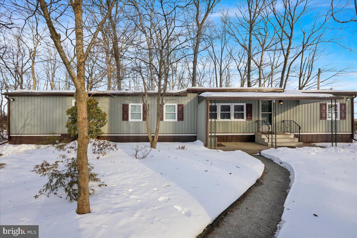 307 Donat Road, Lenhartsville