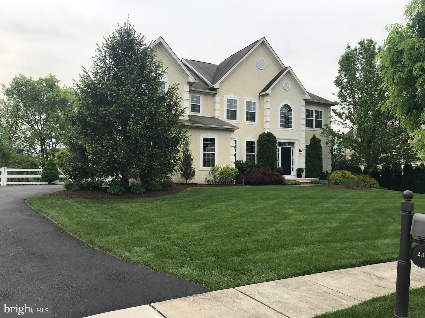 230 N Shadybrooke Drive, Douglassville