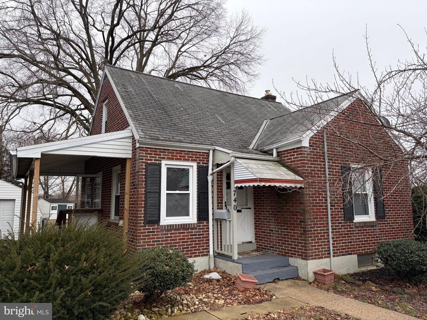740 Columbia Avenue, Temple