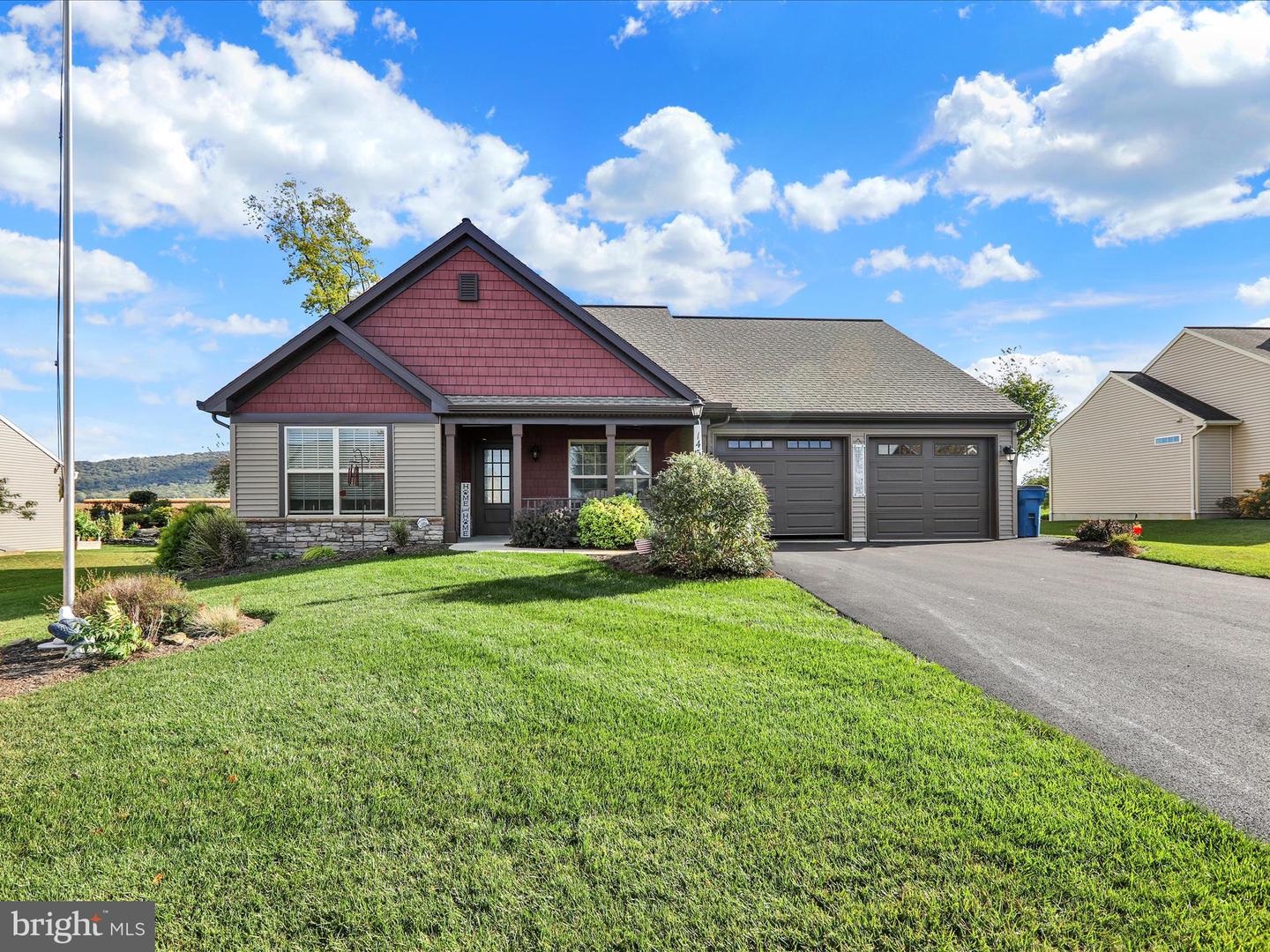 143 Rosebush Court, Womelsdorf