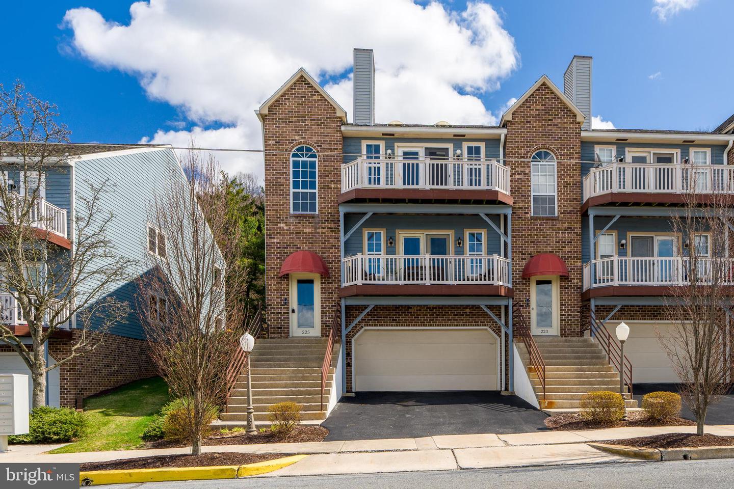 225 N 14th Street, Reading