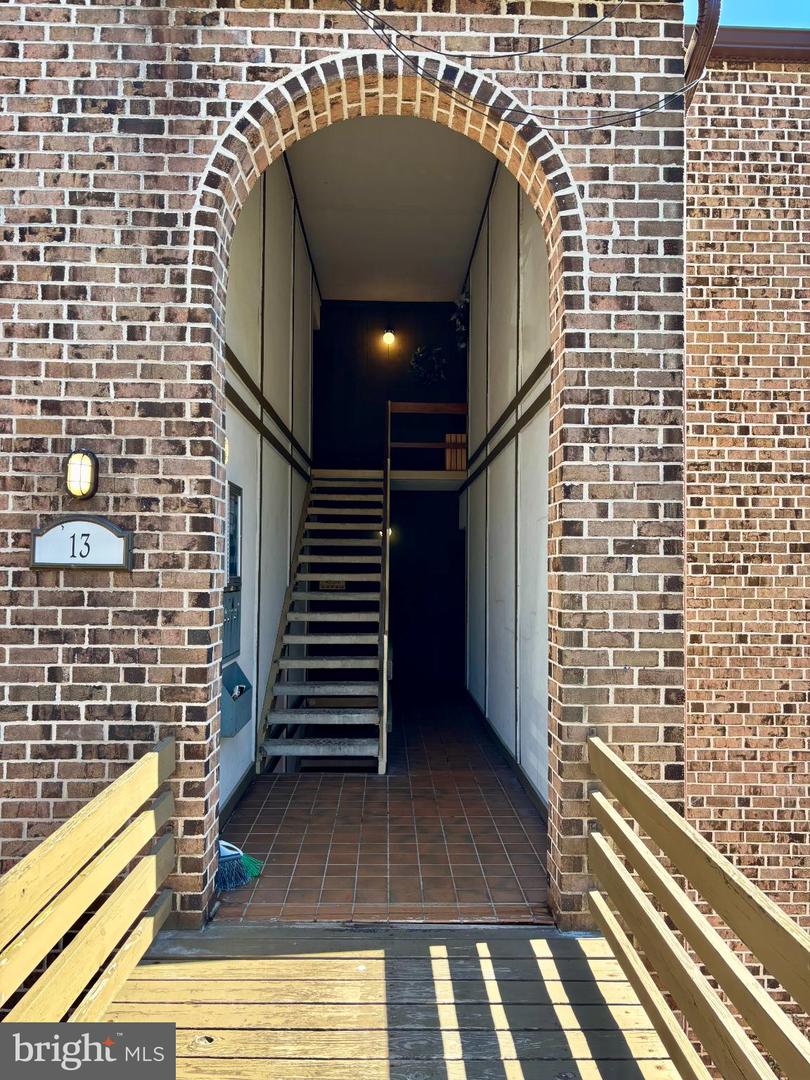 13 Fairway Road #13d, Reading