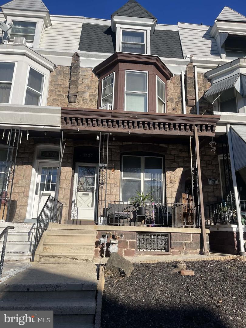 1337 N 11th Street