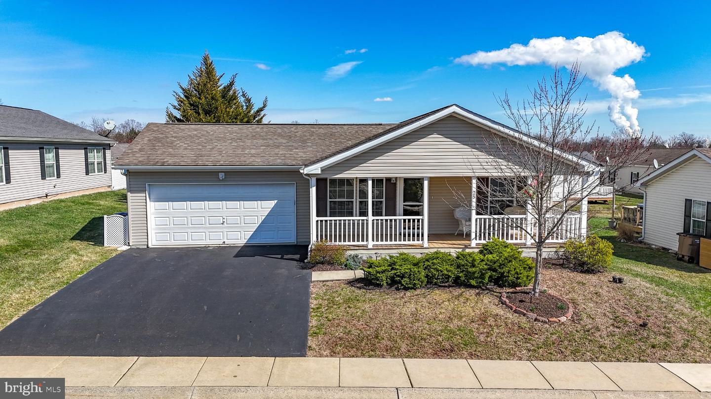 25 Middlemarch Road, Douglassville