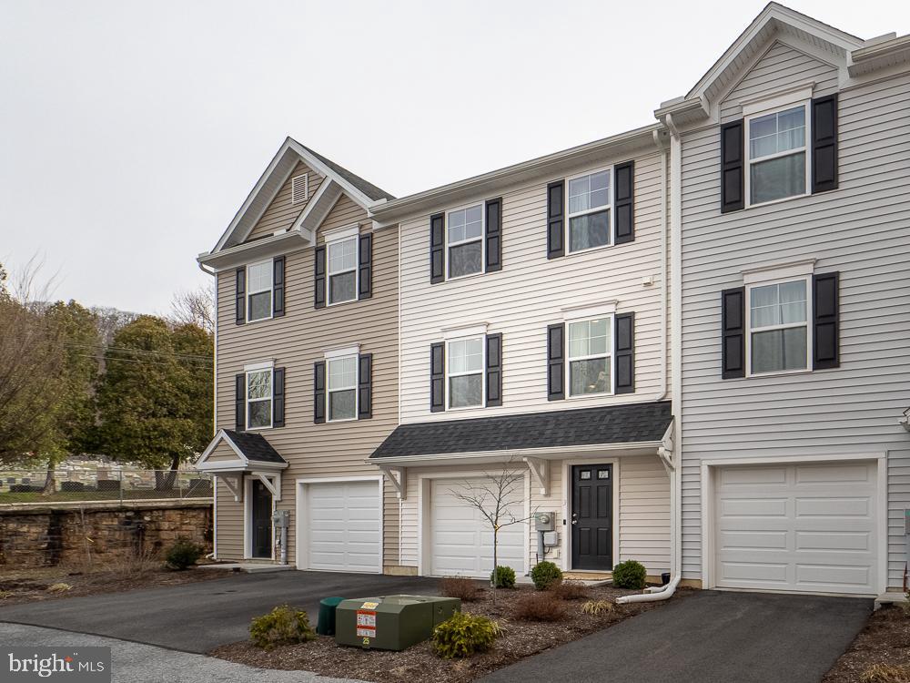 3 Hawley Court, Reading