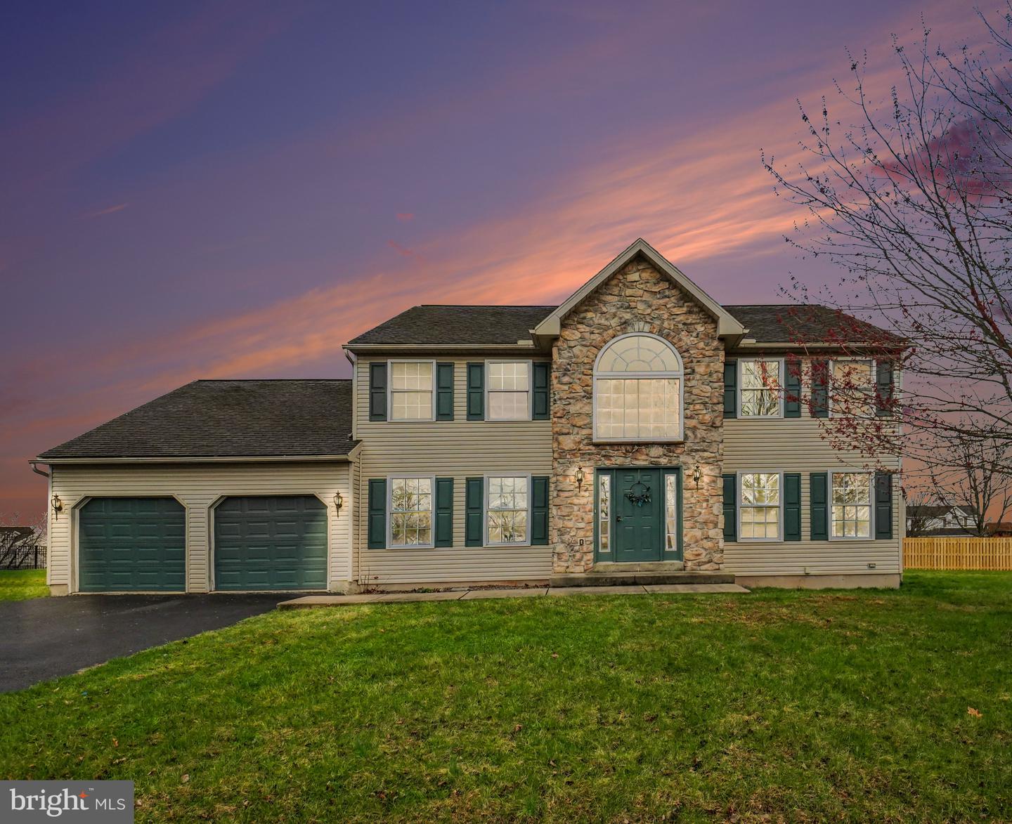 4983 Thornbury Cr, Douglassville