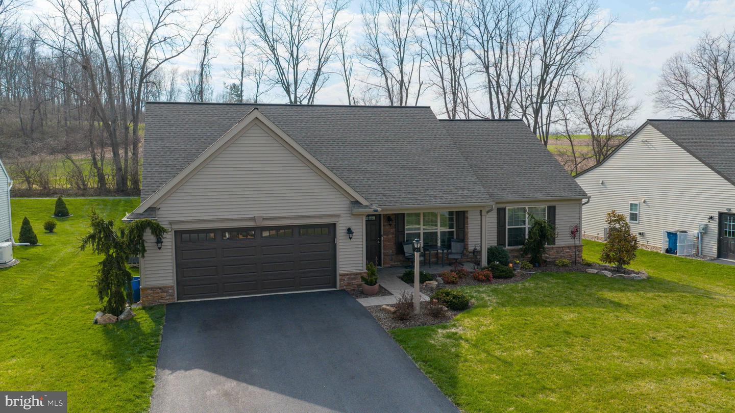 218 Sweet Birch Lane, Womelsdorf