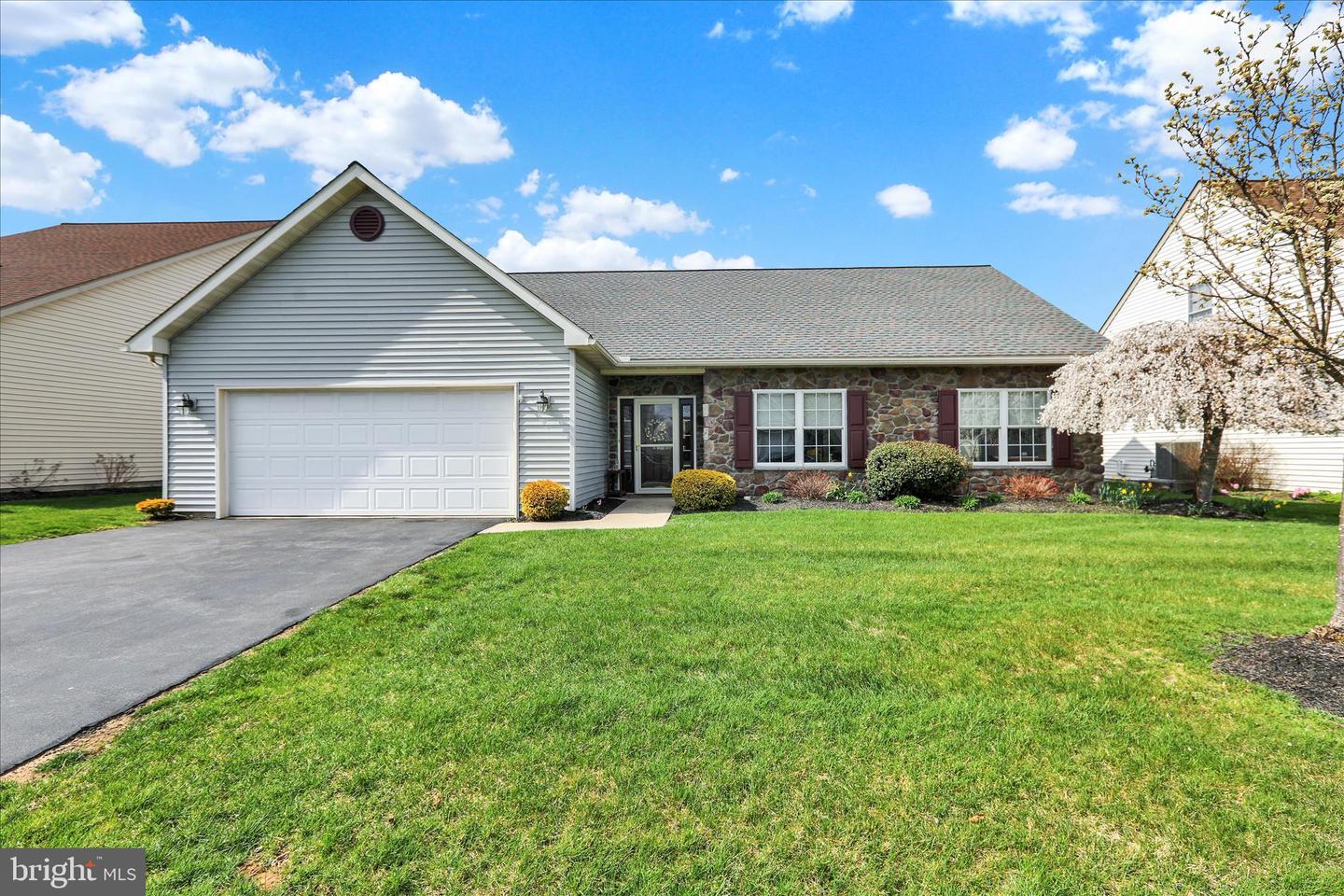 162 N Cacoosing Drive, Reading