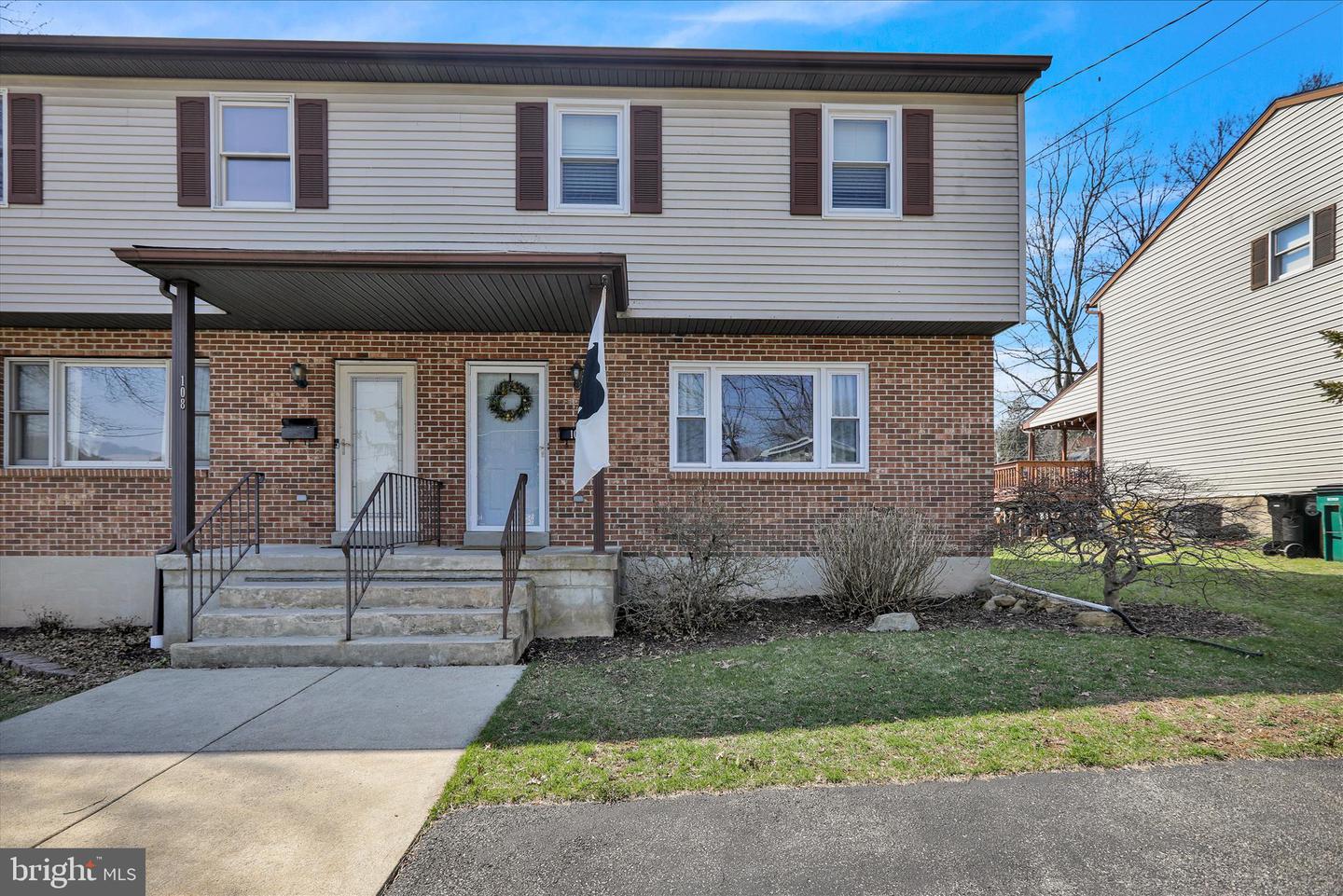 106 Oak Lane, Reading