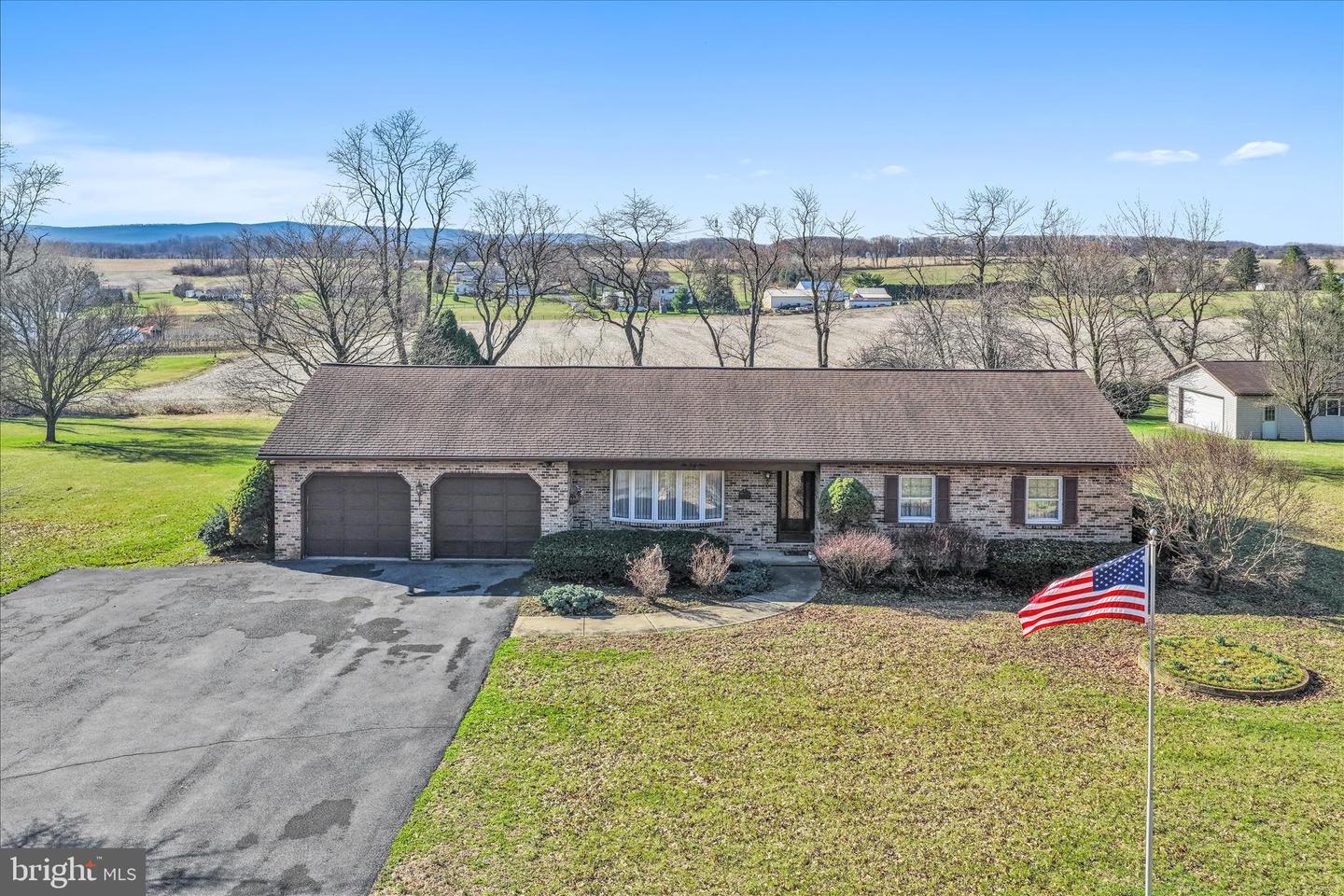 649 Stone Hill Road, Shoemakersville
