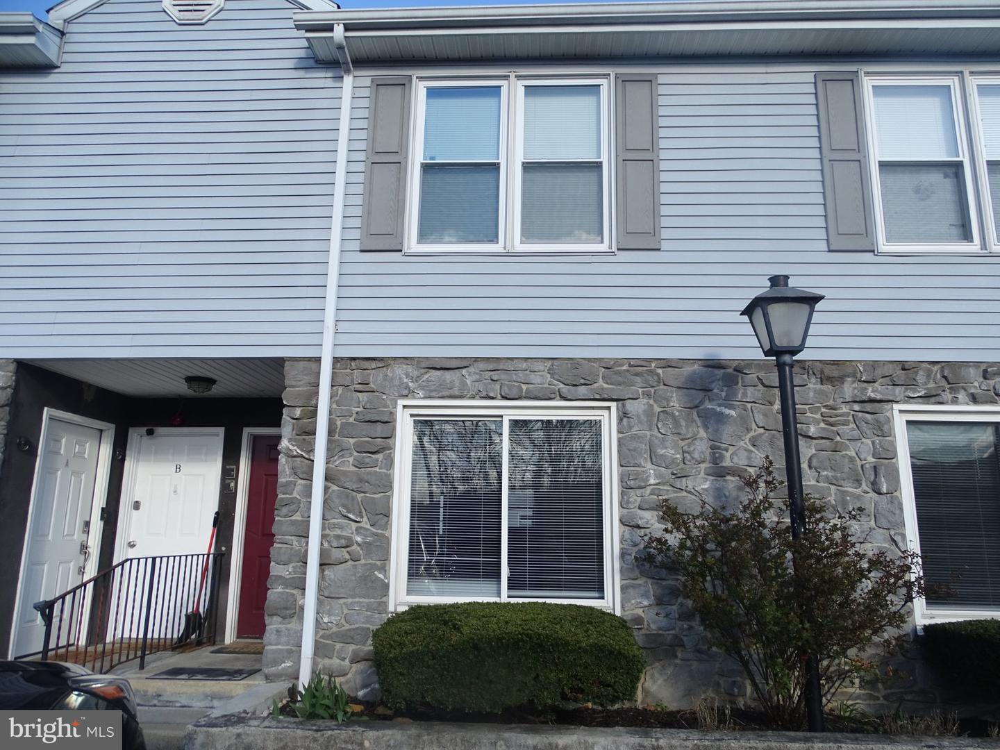711 Hill #d, Wernersville