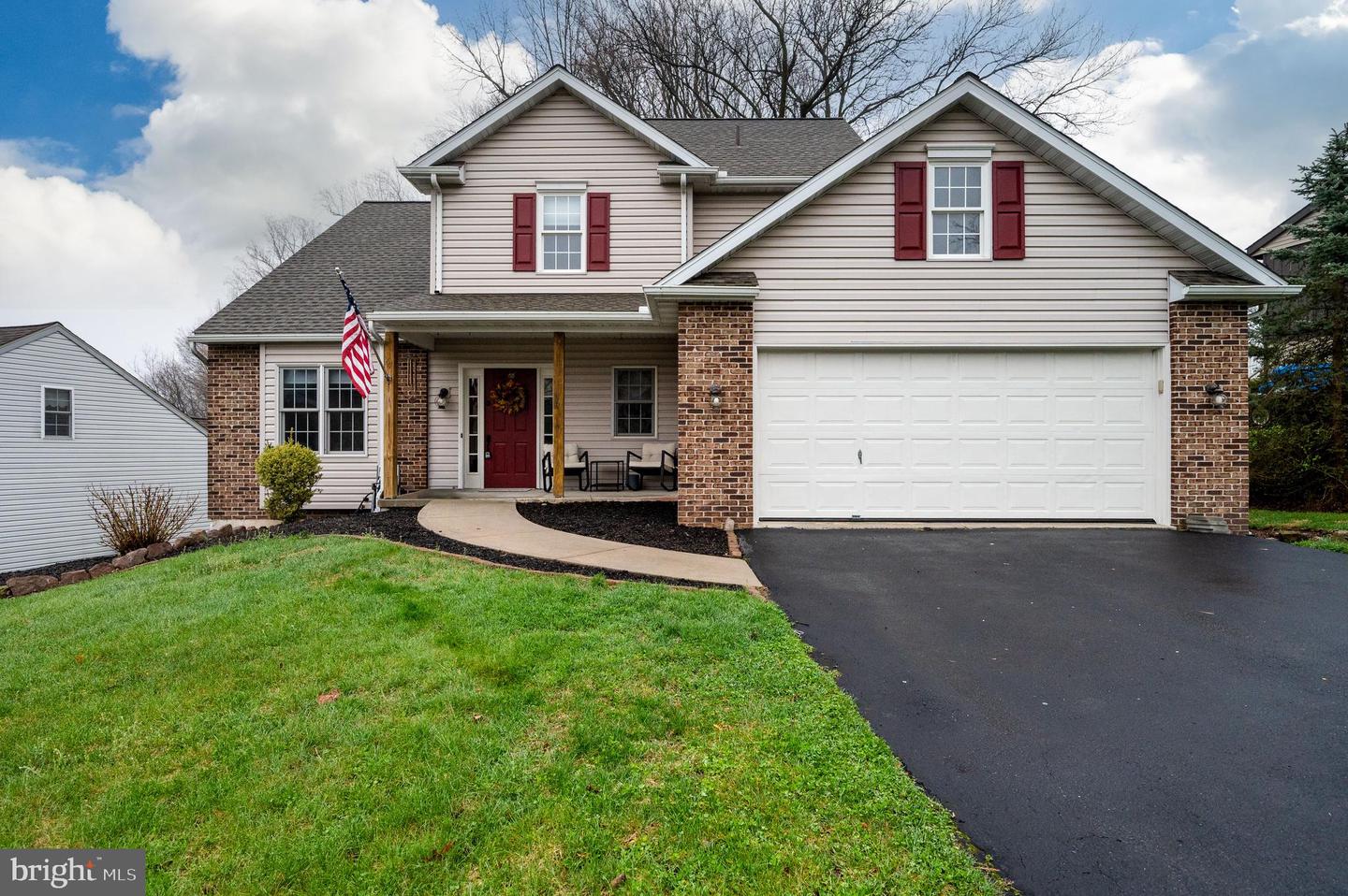 201 Slichter Drive, Mohnton