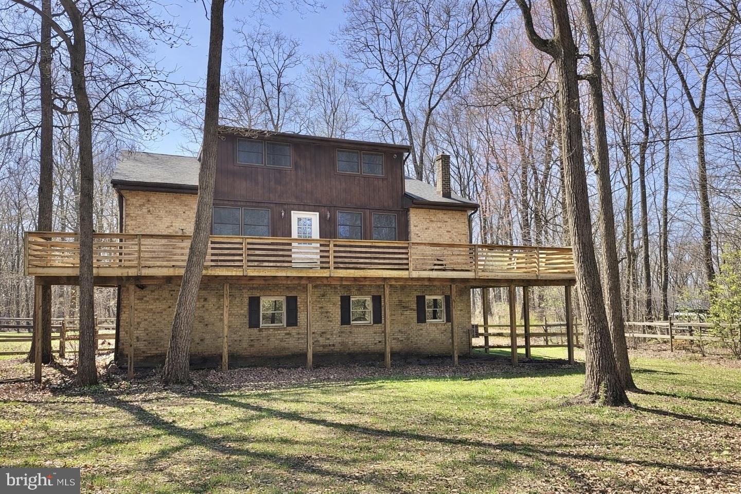 8640 Hensingersville Road, Macungie