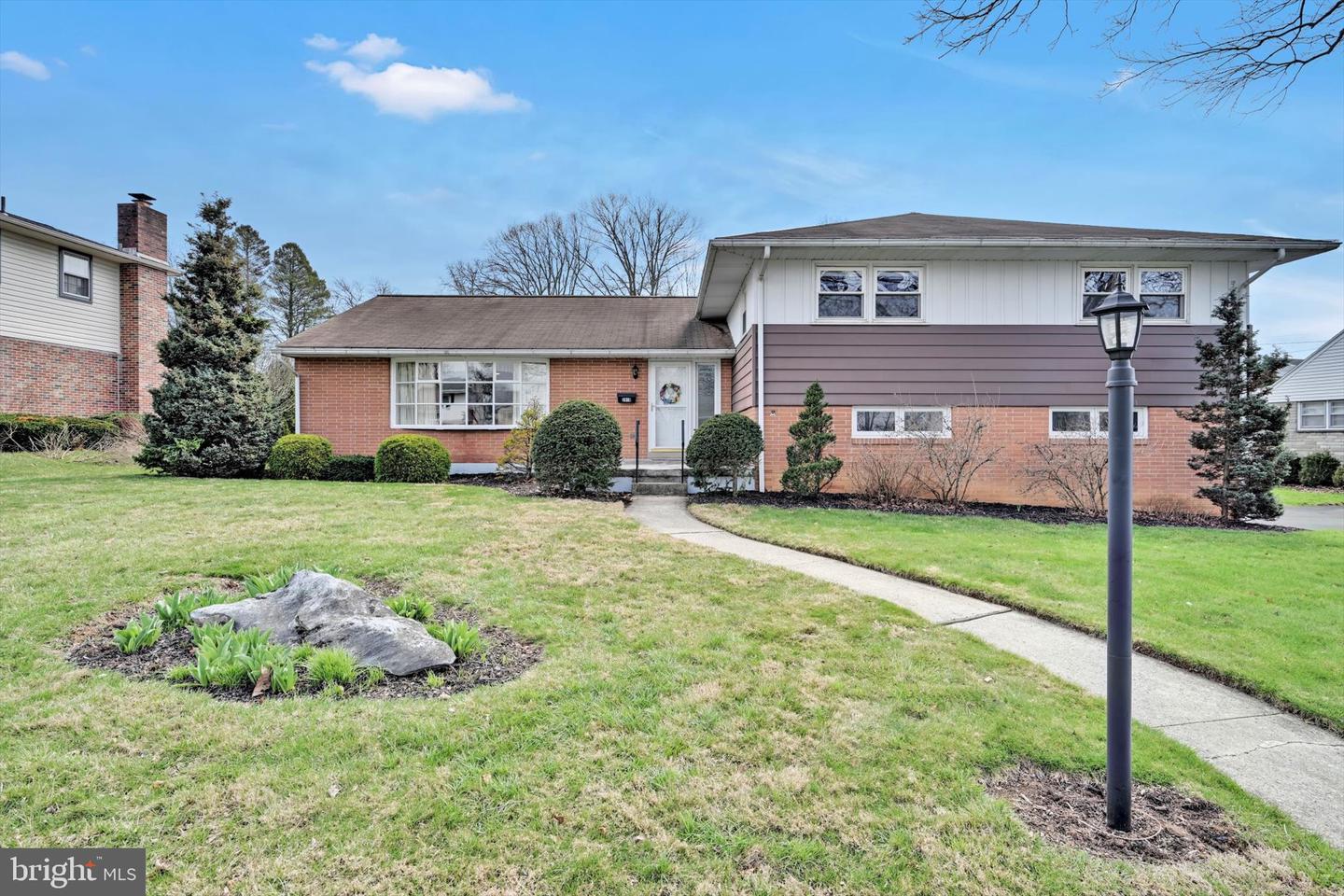 2910 Curtis Road, Reading