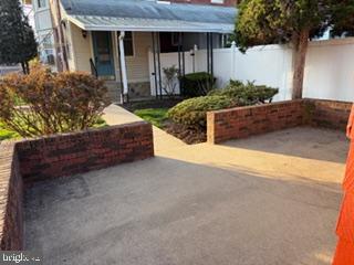 226 N Miller Street, Reading