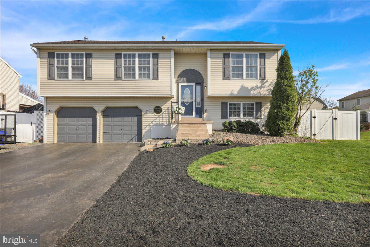4340 Sutton Circle, Reading