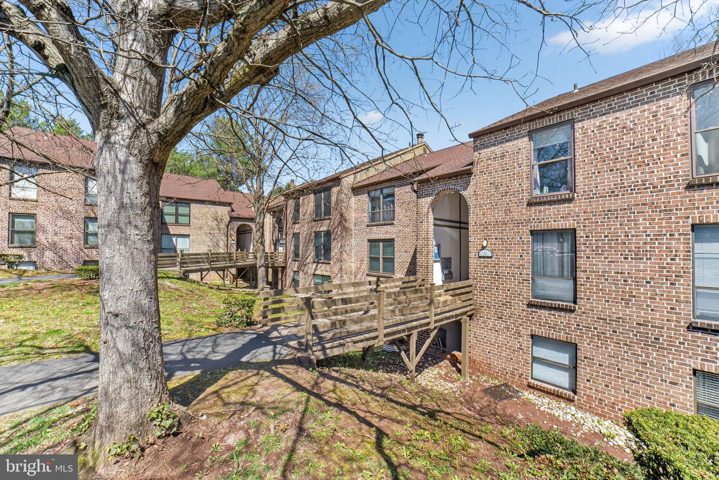 12 Fairway Road, Reading