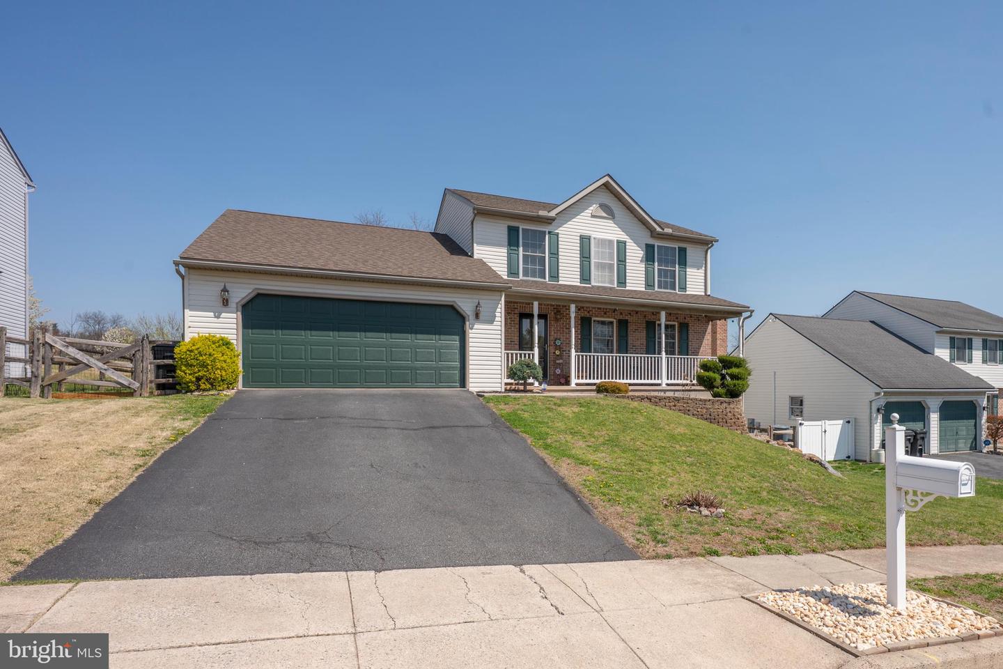 216 Crystal Circle, Birdsboro