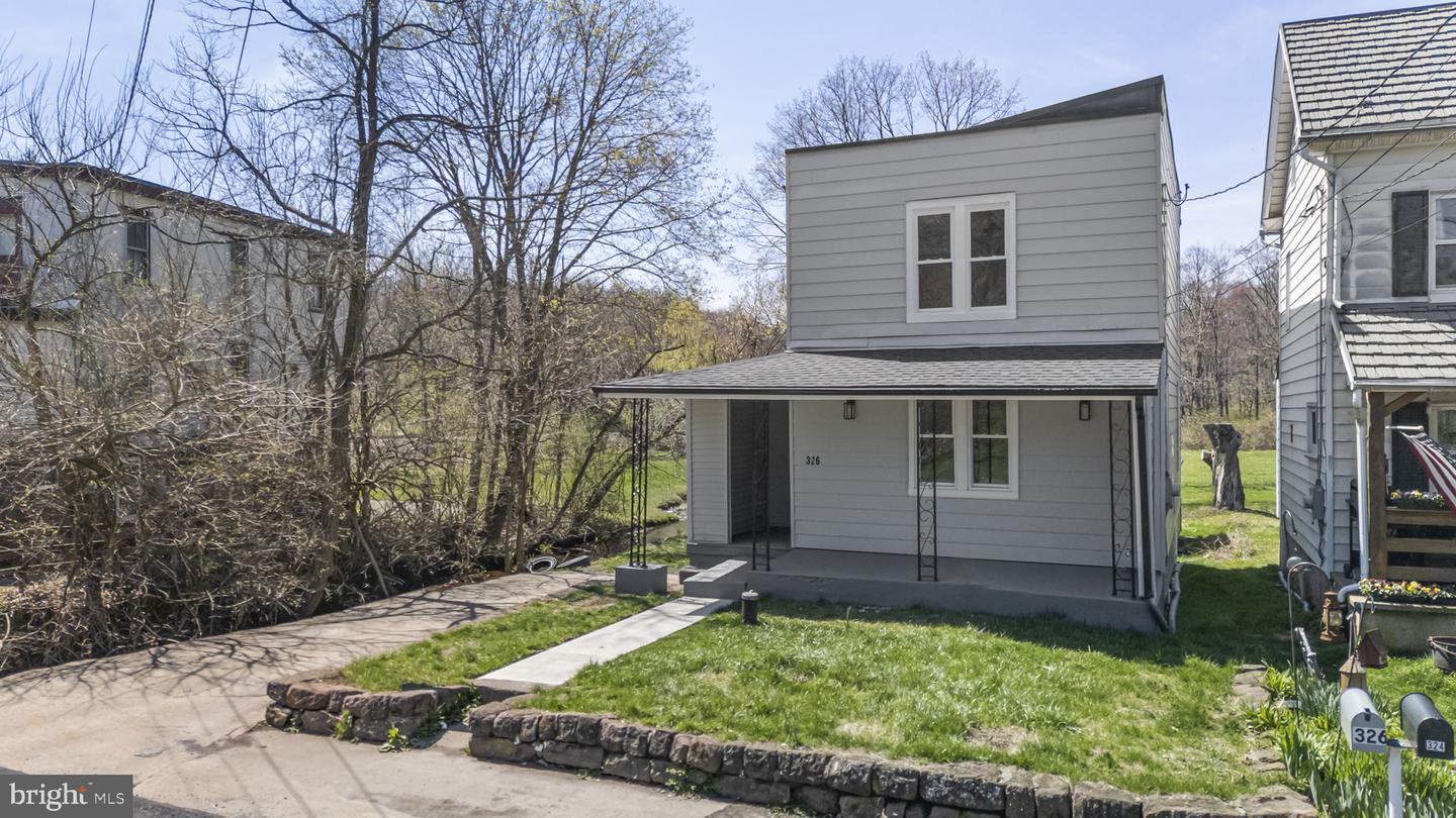 326 Vinemont Road, Reinholds