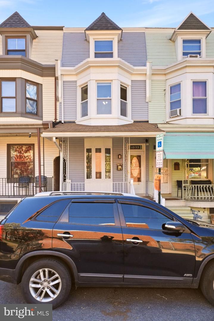 1232 Locust Street, Reading