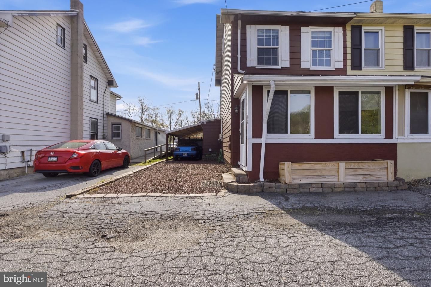 23 Seyfert Drive