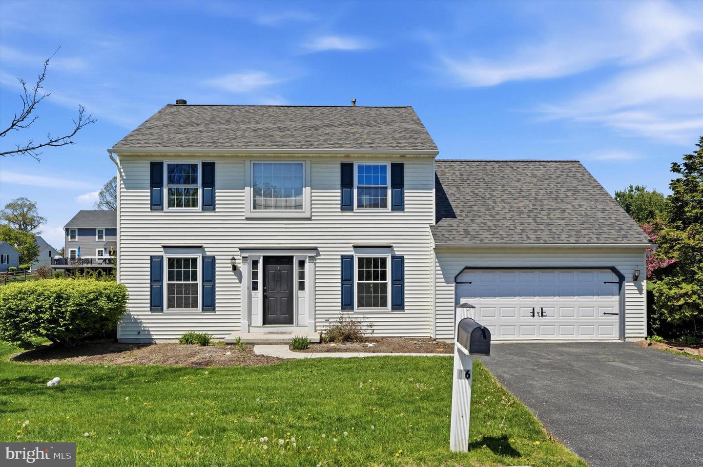 16 Horseshoe Drive