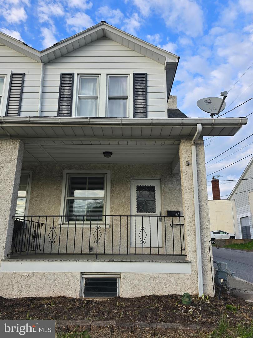 43 E 2nd Street