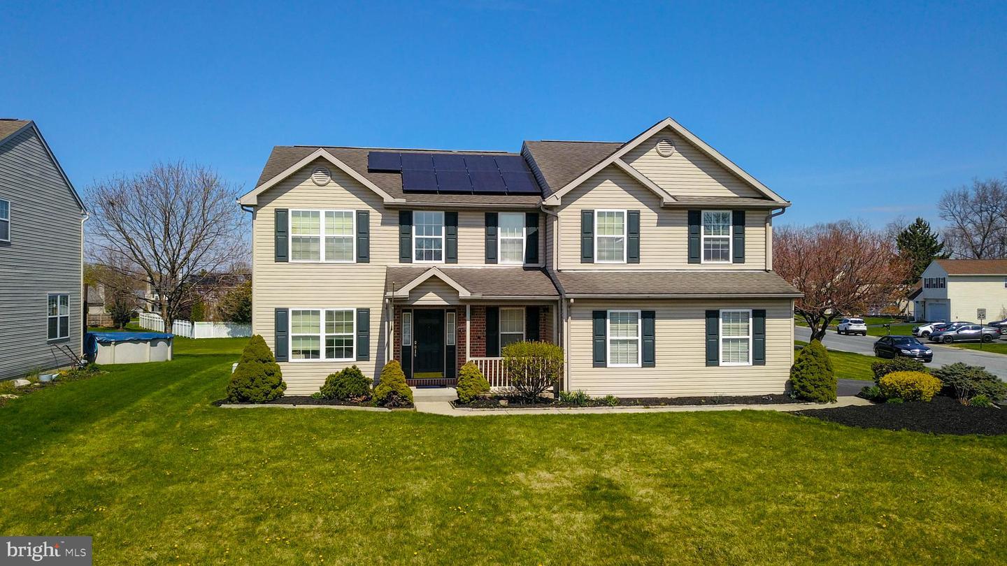 458 Appian Way, Blandon