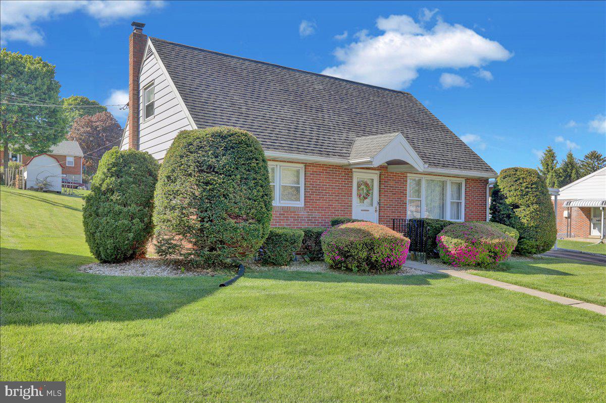 836 Rhodora Avenue, Reading