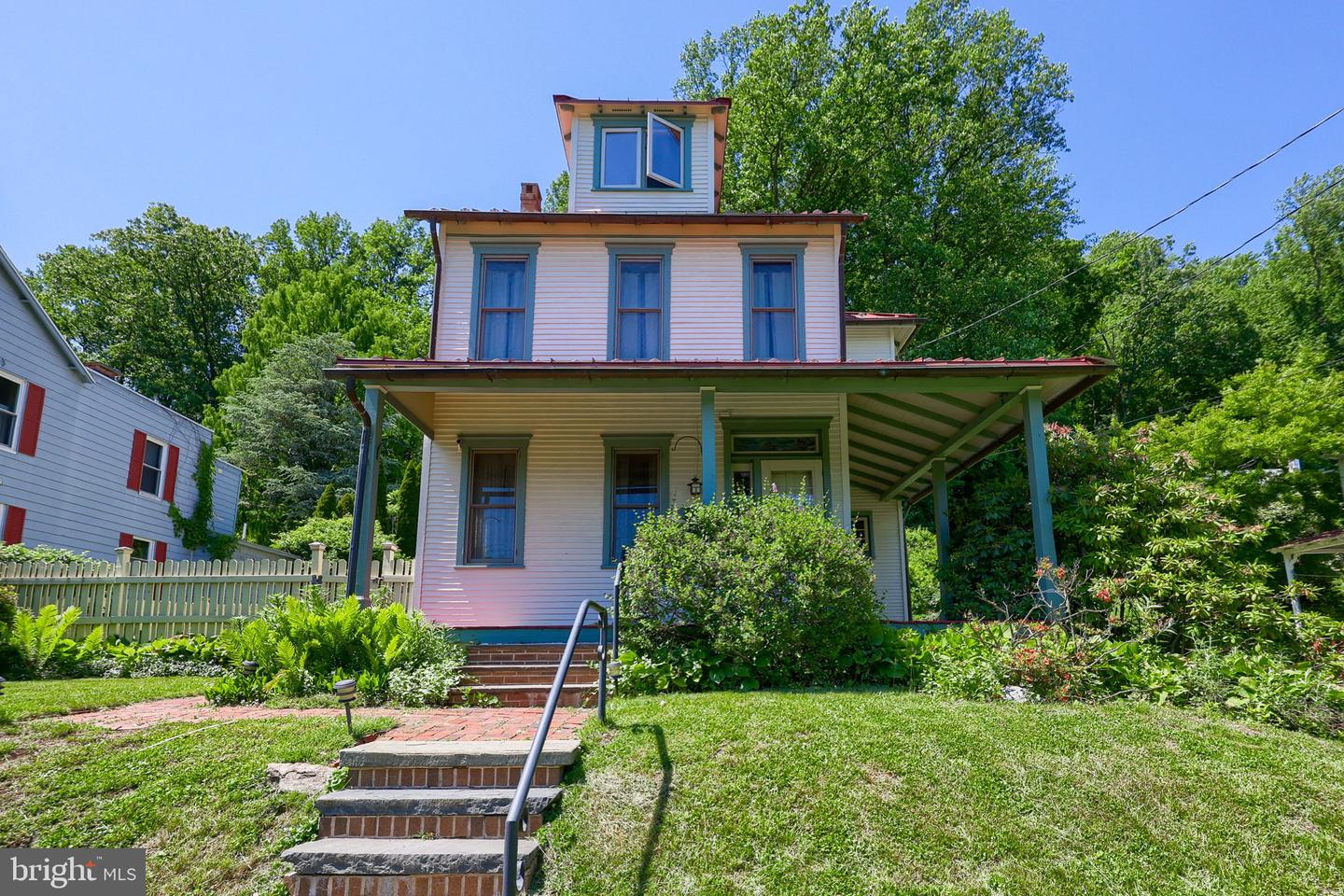 820 Friedensburg Road