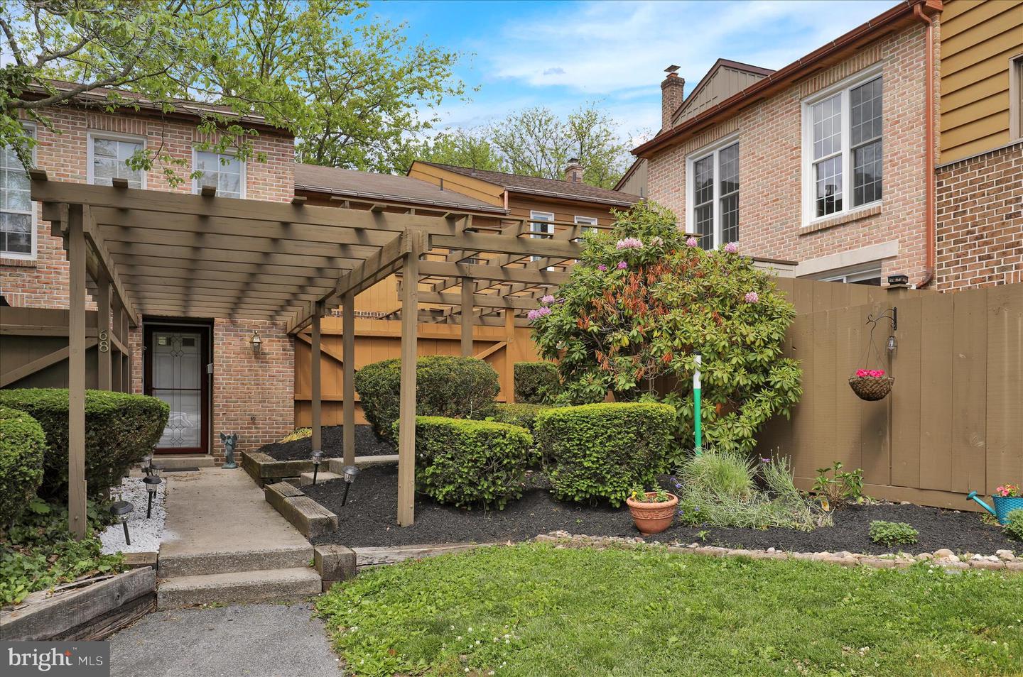 69 Winged Foot Drive