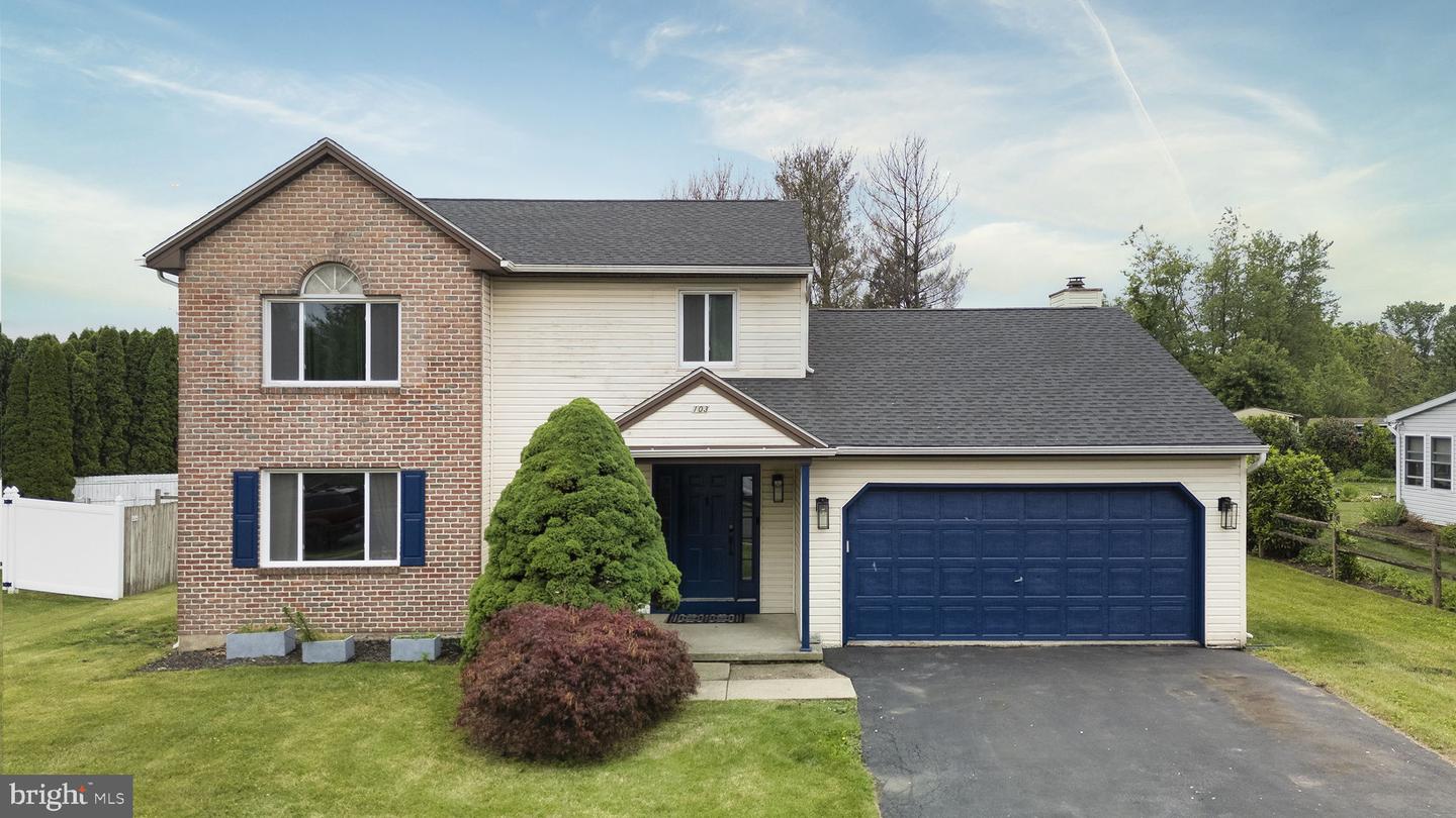 103 Tamarack Boulevard