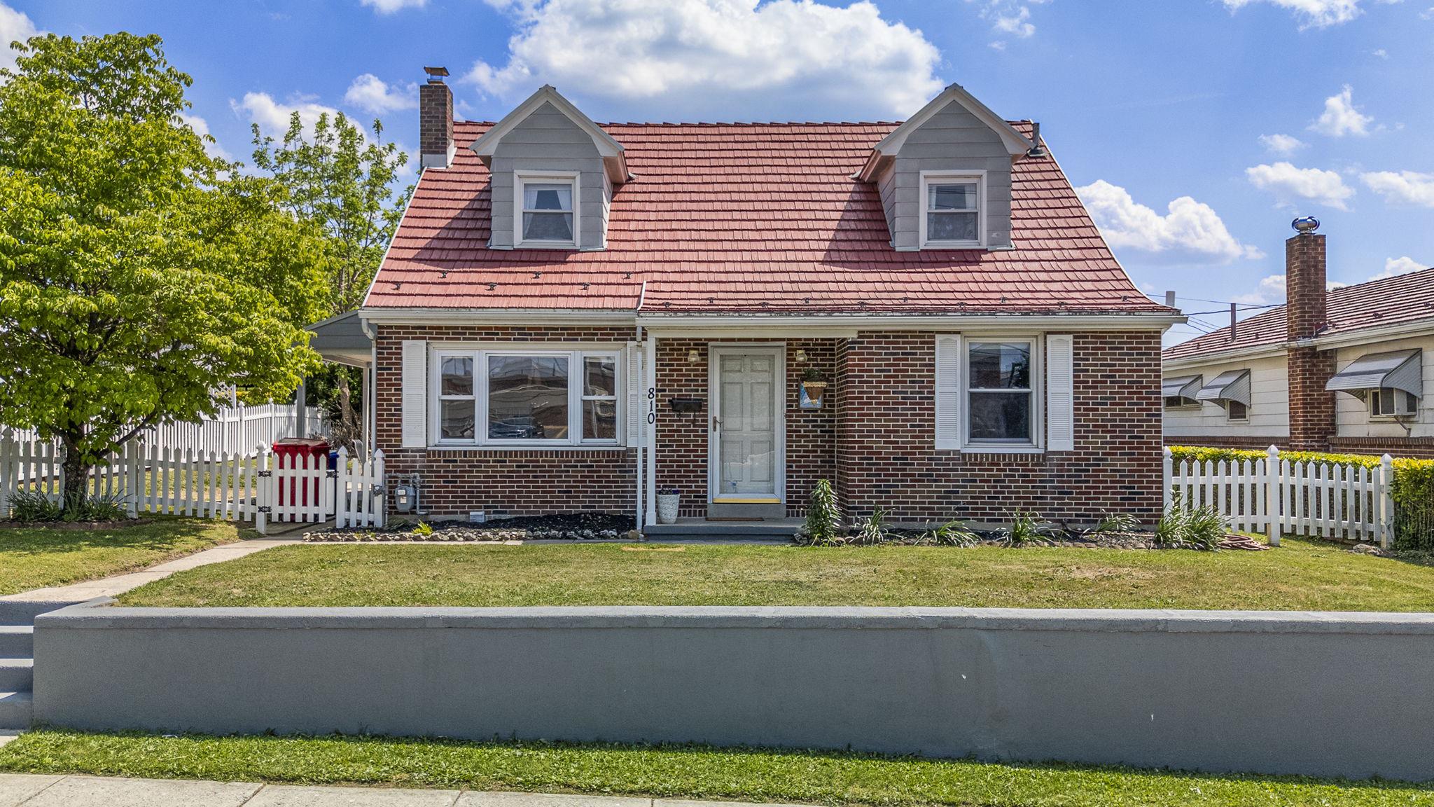 810 E Bellevue Avenue, Reading