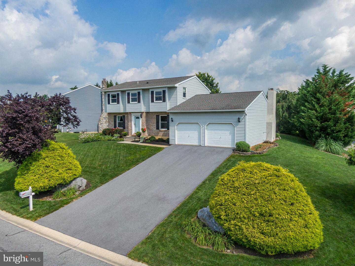 198 Genesis Drive, Blandon