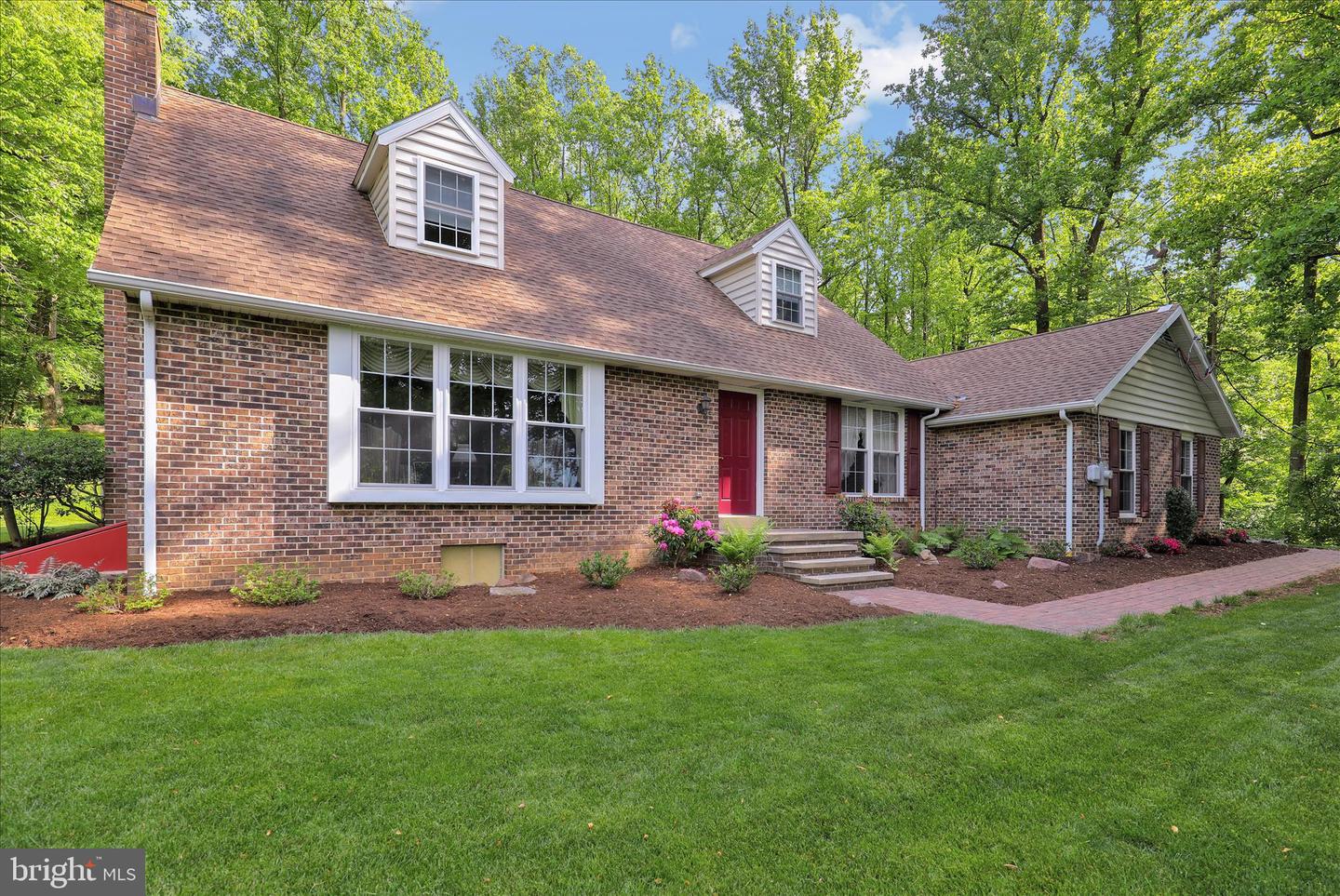 10 Pebblebrook Lane
