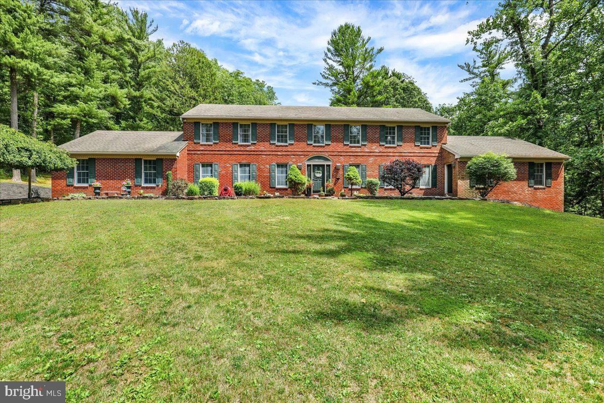 8 Tudor Court, Mohnton