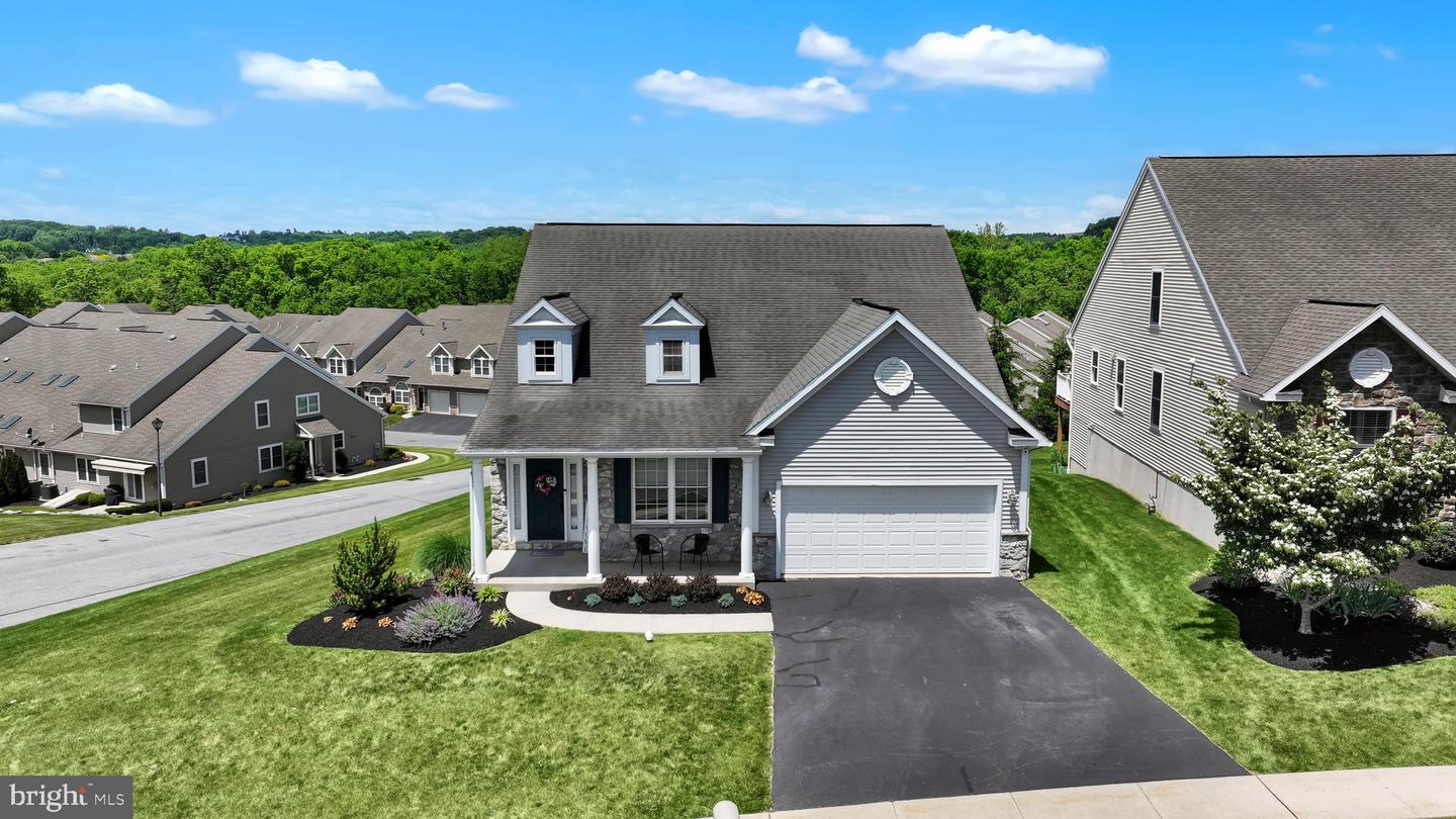 425 Westbury Drive